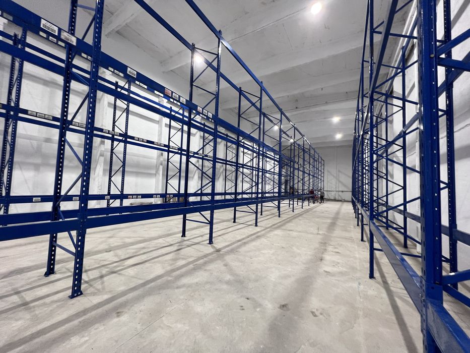 Стелажи за склад / палетни стелажи