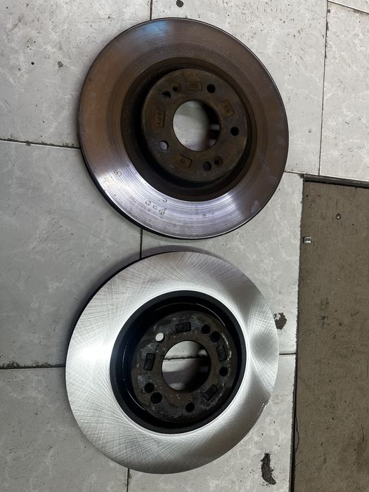 Станок для проточки тормозных дисков