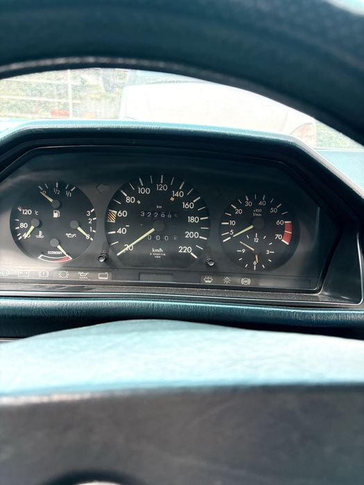 Mercedes BenZ e230