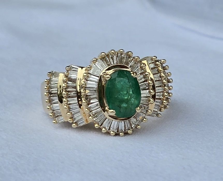 Inel din aur galben 14k cu smarald și diamante naturale