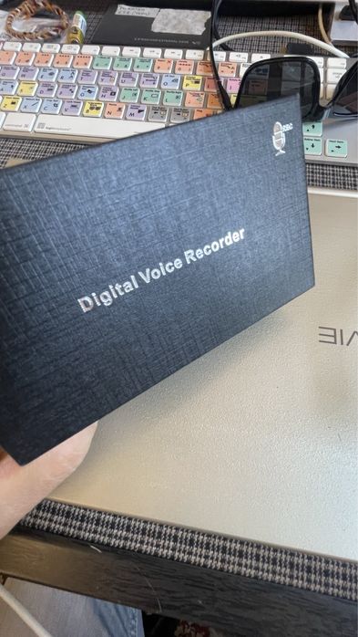 Диктофон плеер 16ГБ (128) можно воткнуть в добавку ….