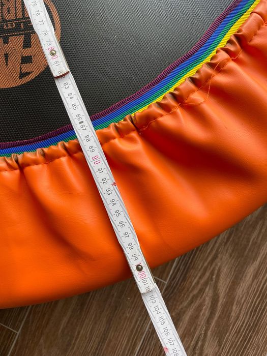 Trambulină pentru adulți