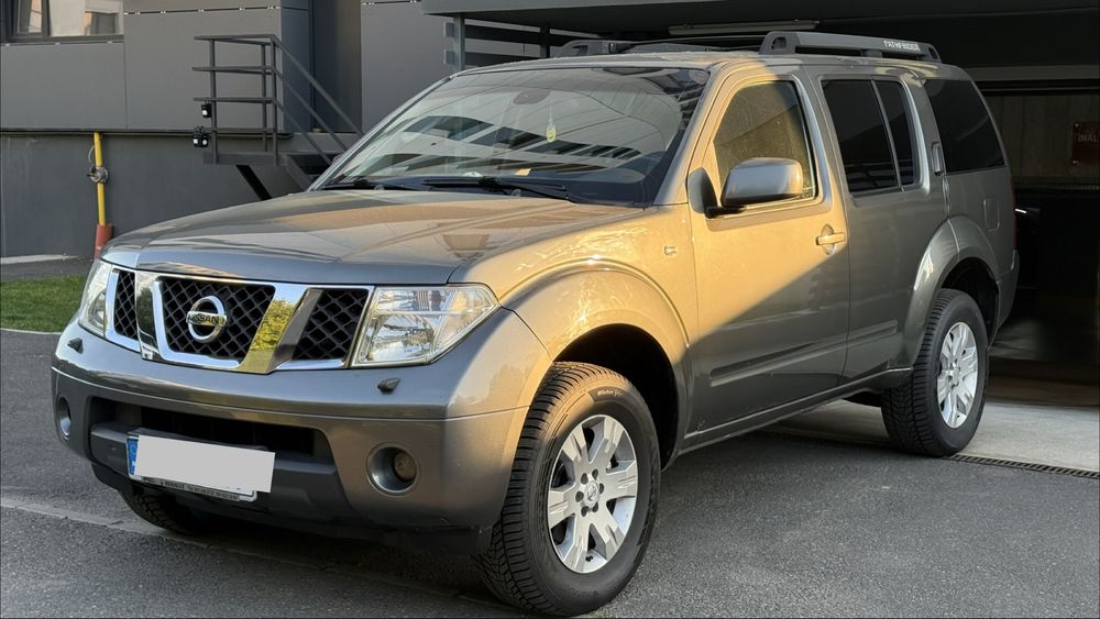 Nissan Pathfinder-Diesel-Automat