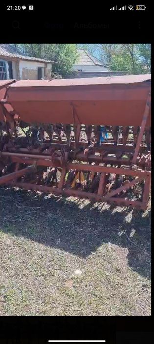 Сеялка,В рабочем состаяний