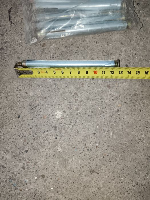 Анкерные болты новые