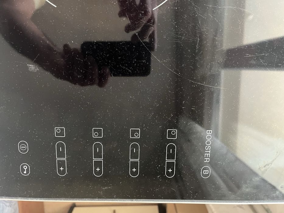 Индукционен керамичен плот Miele