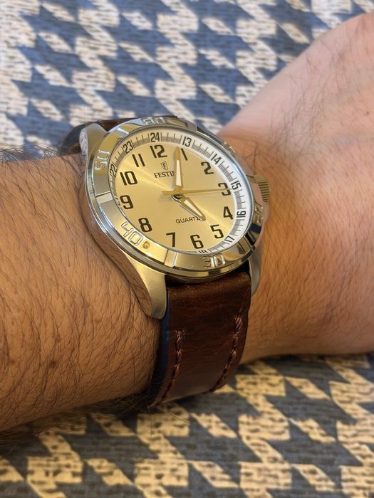 Ceas Festina curea piele