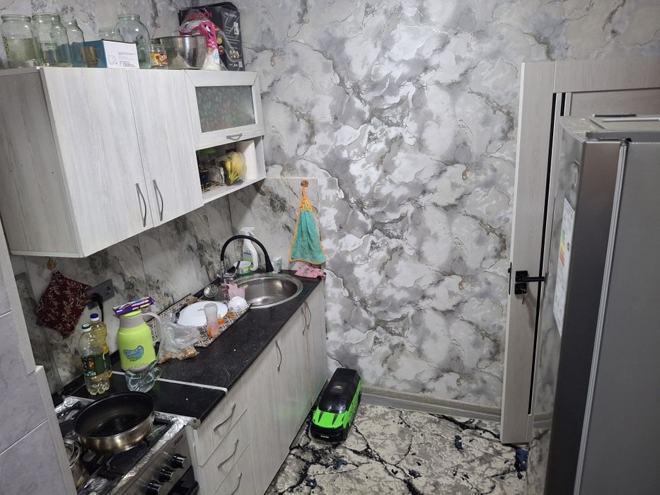 2 xonali uy sotiladi.Olmaliq.go'rgaz