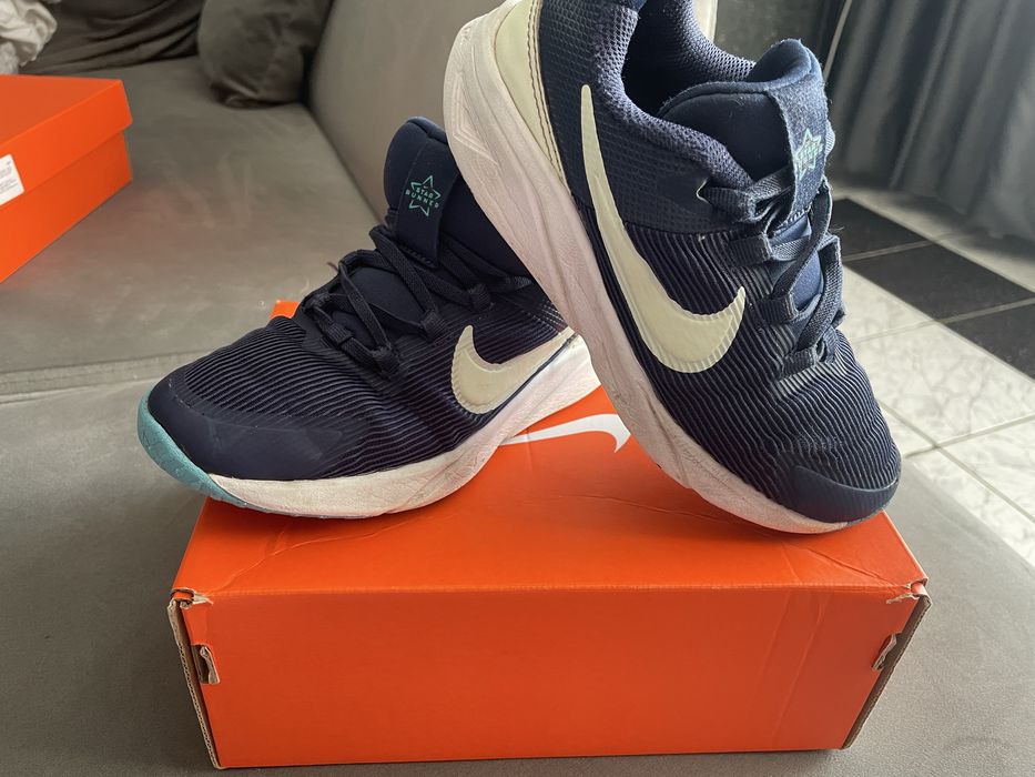 Детски оригинални маратонки на NIKE