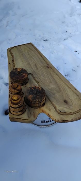 Дъска за Мезе със Солнички