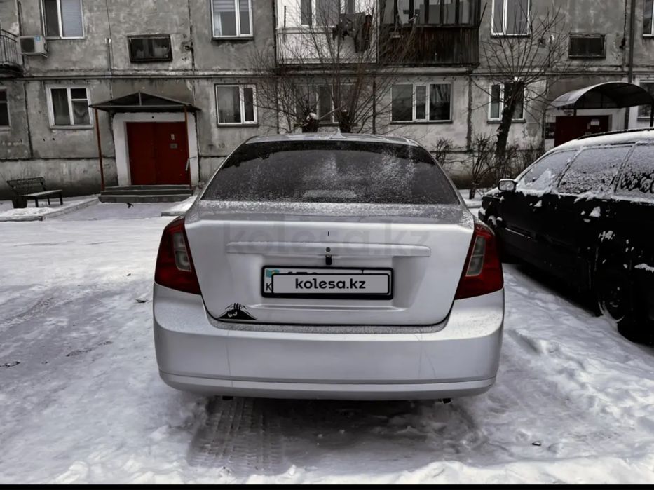 Машина Daewoo Gentra