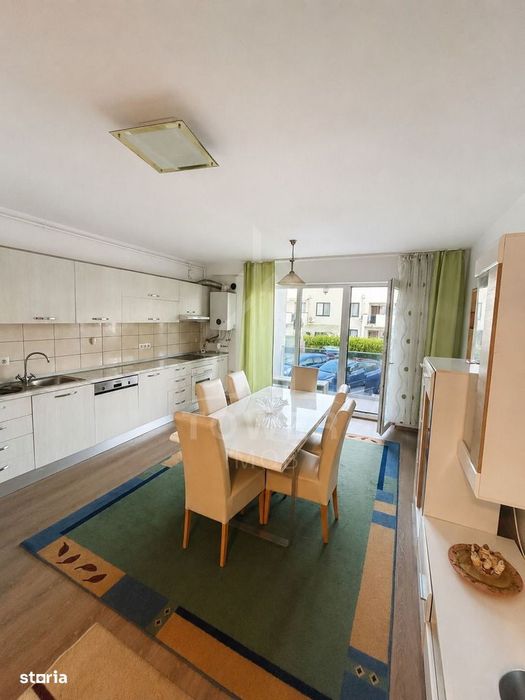 Apartament de închiriat – 3 camere, 2 băi, 72 mp