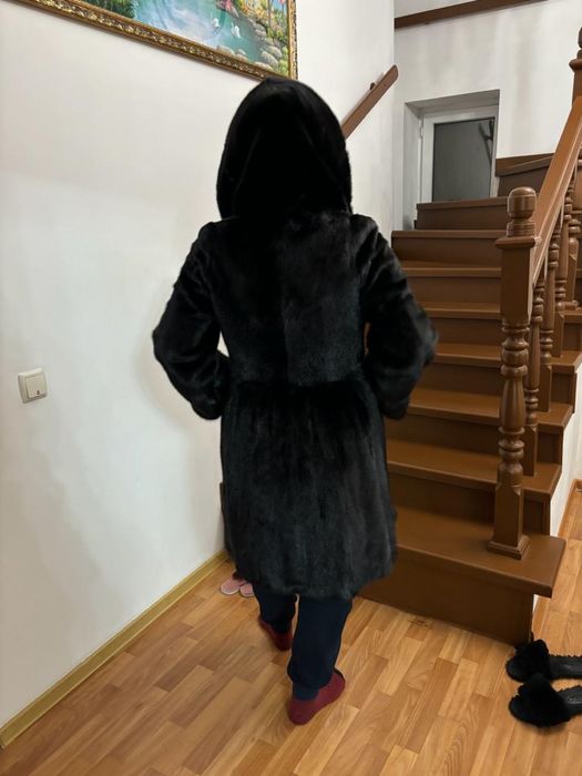 Продаётся норковая шуба