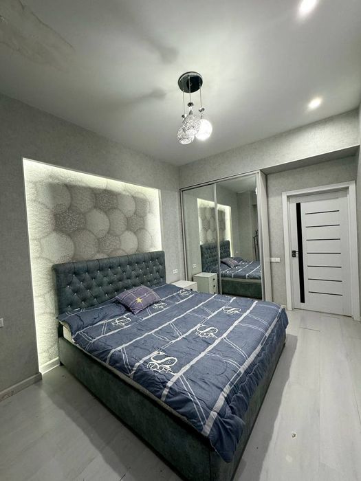 Мирзо Улуғбек тумани, ТТЗ бозори атрофида 2 хонали квартира