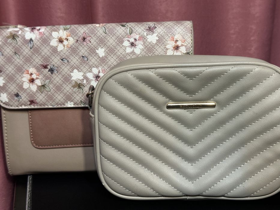 Три различни модела чанти