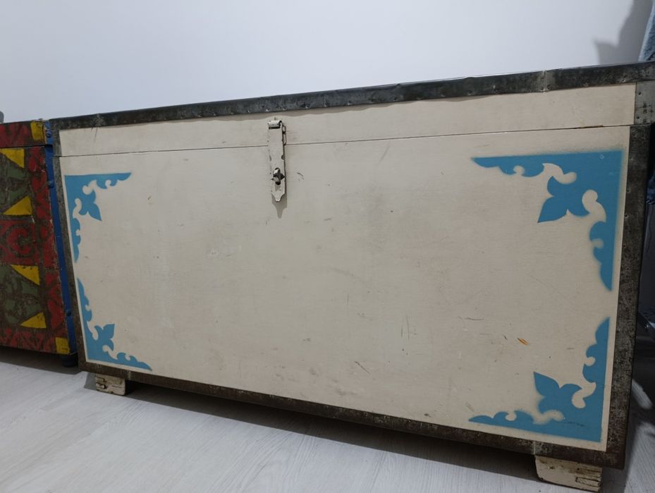 Сундуки старинные