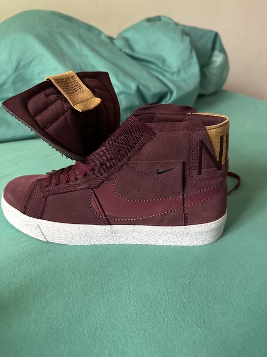 Vând adidași Nike