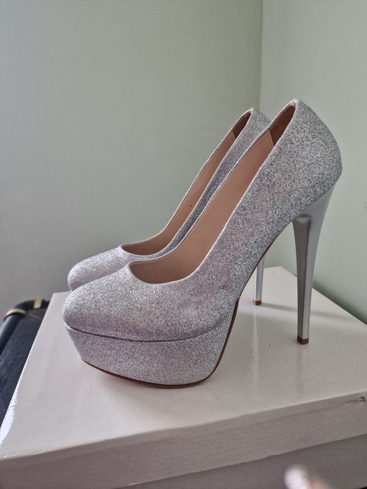 Официални обувки