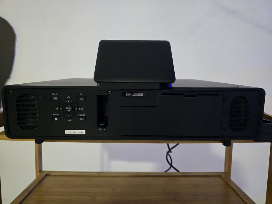 Лазерный проектор Epson EH-LS500