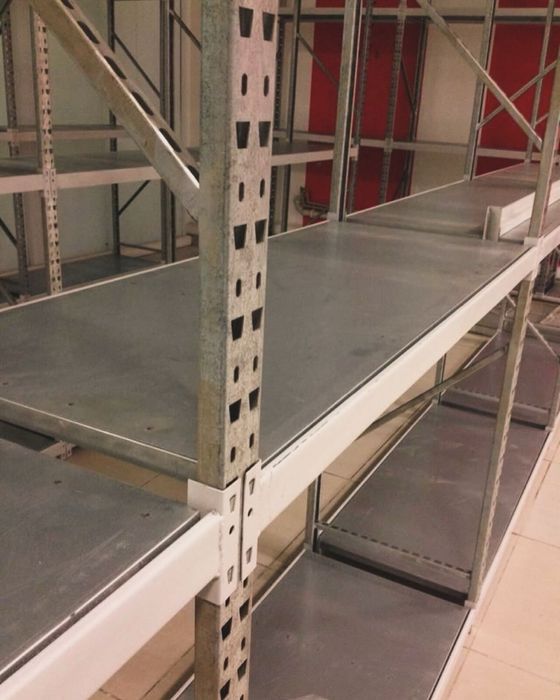 Стеллажи  продам