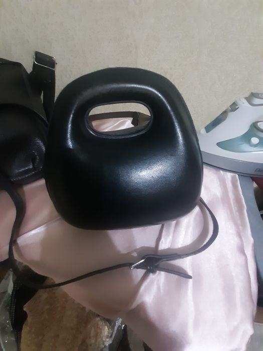 Куртки обувь сапоги сумки платье