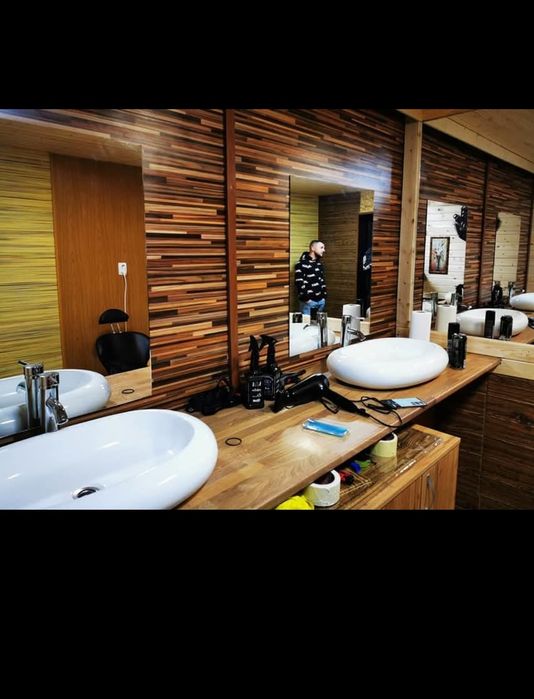 Frizerie,camera camin