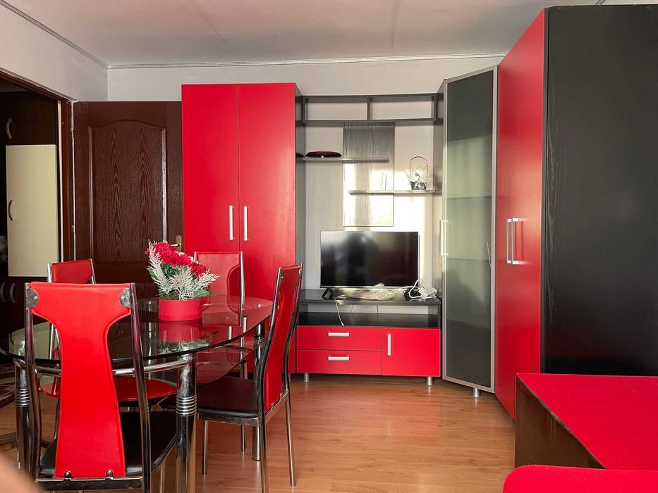 Pf inchiriez apartament
