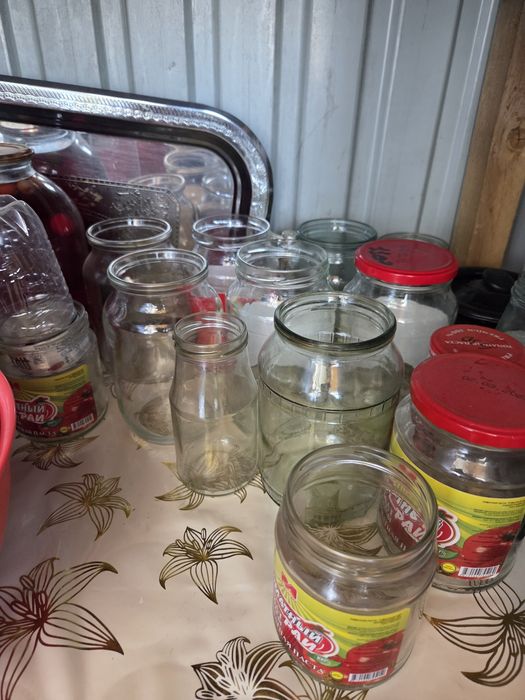 Банки продам, с закручивающимися крышками