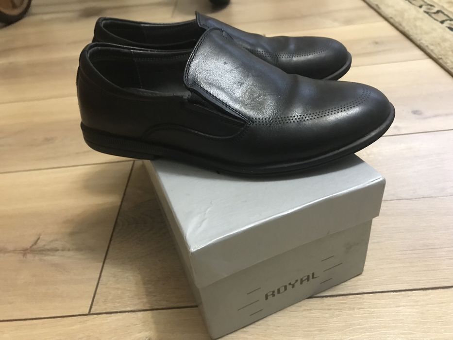 Школьные туфли