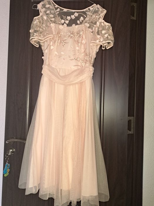 Rochie ocazie detalii 3d