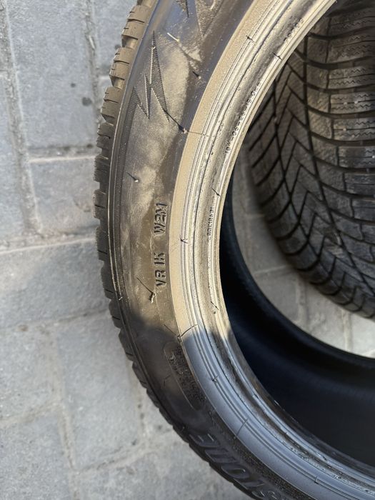 Anvelope iarna Bridgestone 245/45/R18