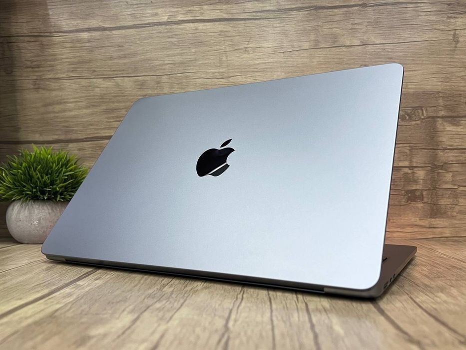б/у MacBook Air 13-inch m3/ 16gb/ 256gb Space Grey