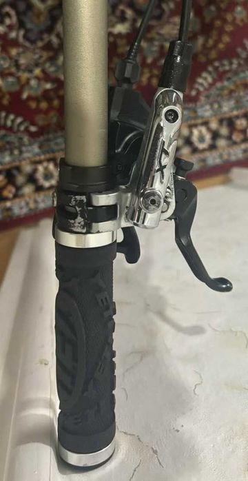 Планински велосипед Mondraker Downhill/Freeride