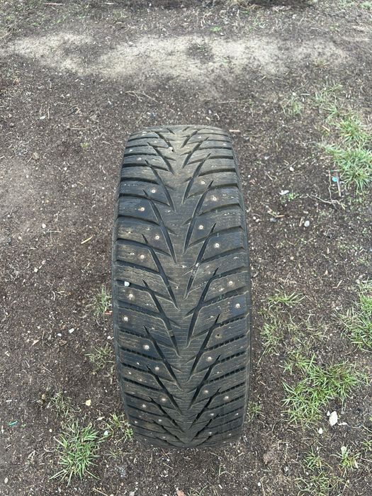 Продам резину на 18