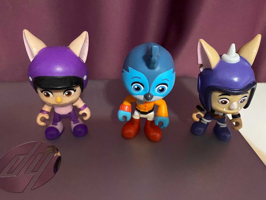 Masinute si figurine, personaje   TOPWING