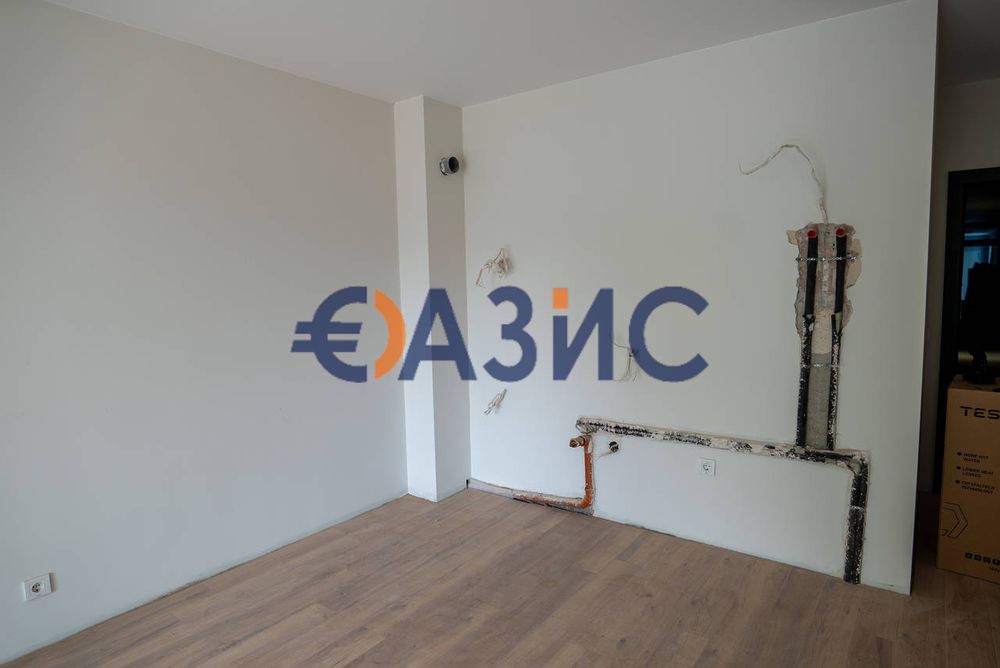 Продава се Двустаен апартамент в к.к. Слънчев бряг - 71 кв.м за 970 €/кв.м - Снимка #2