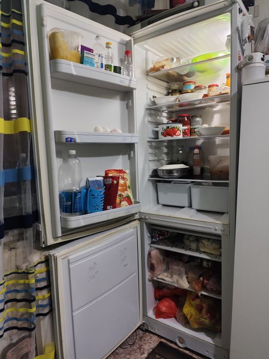 Продам холодильник 30 000тг.