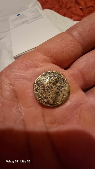 Vand bani si monezi vechi