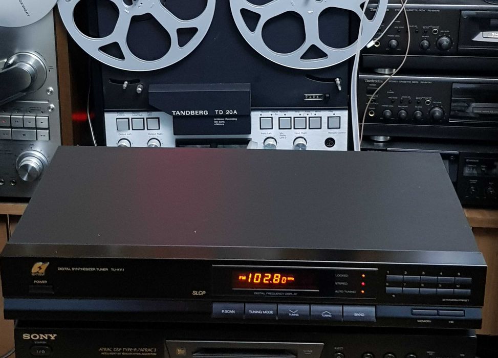 Tuner Audio Stereo Digital Synthesizer Sansui TU X111 (made in Japan