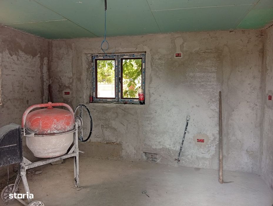 Casa de vanzare in comună Bârsa