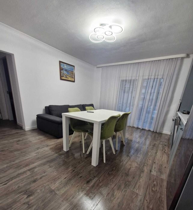 Inchiriez apartament pe termen lung!