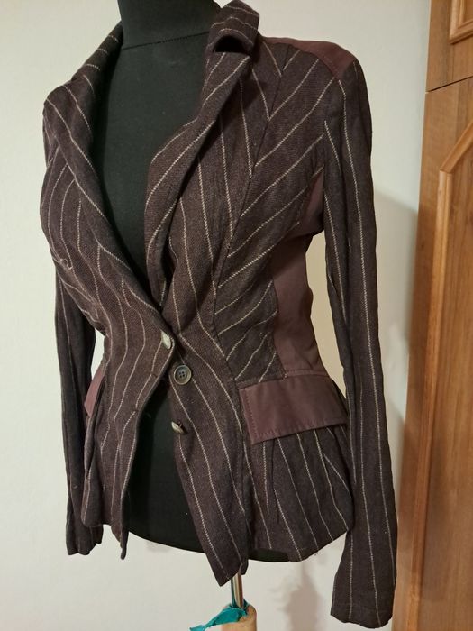 Sacou captusit din stofa