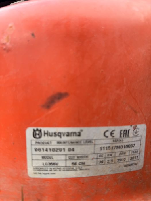Masina tuns gazon husqvarna lc356v