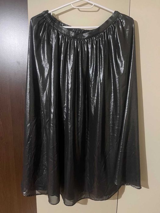 Нова елегантна празнична пола Zara размер М.