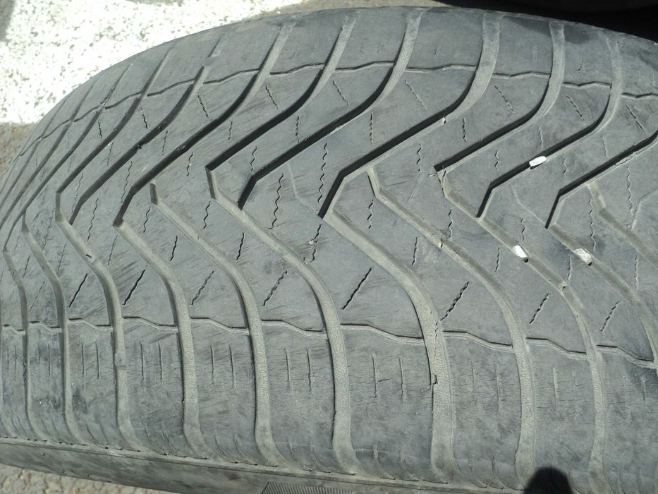 Anvelope/cauciucuri iarna 235/ 55/ 19 si Range rover Evoque 2013 2,2