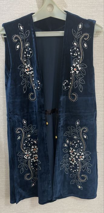 Продам камзол женский