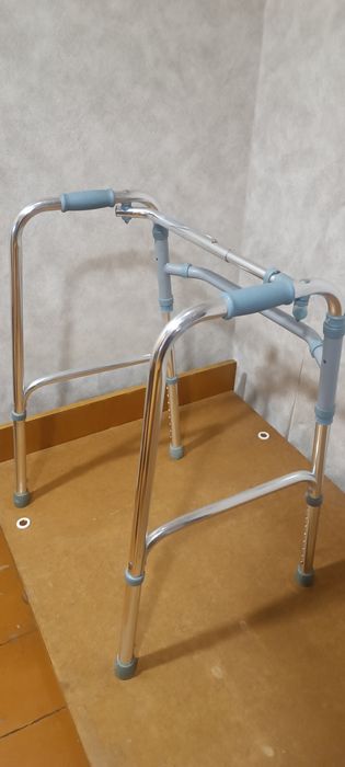 Продам ходунки для взрослых