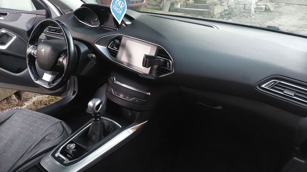 Vând  peugeot 308 SW