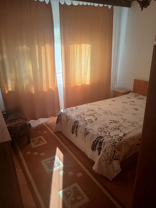 Inchiriez ap 2 camere Girocului