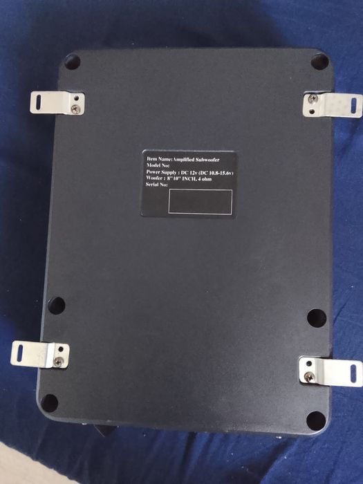 Subwoofer auto activ cu amplificator